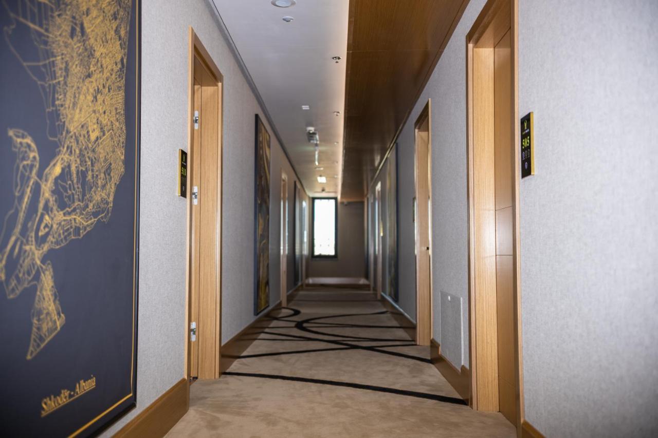 Hotel Golden Palace Shkodra Kültér fotó