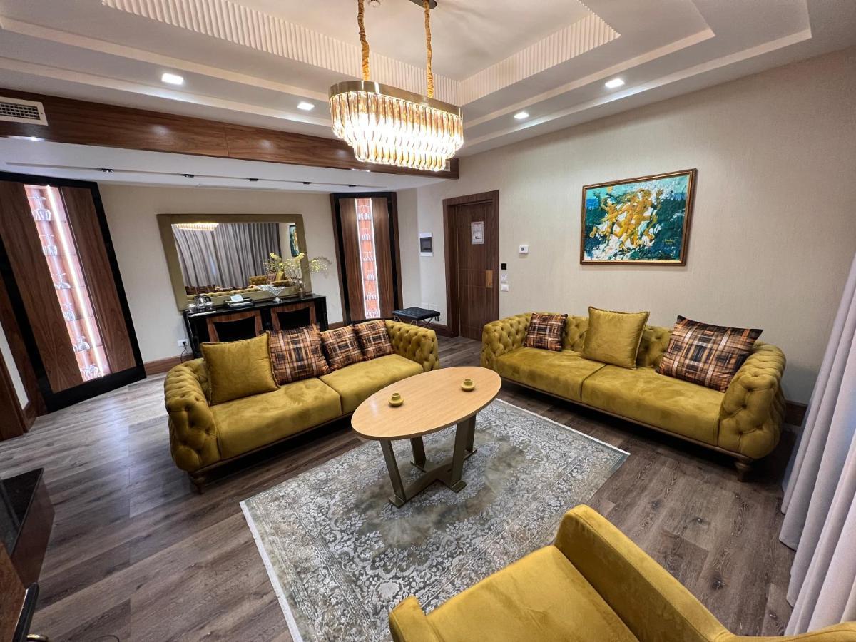 Hotel Golden Palace Shkodra Kültér fotó