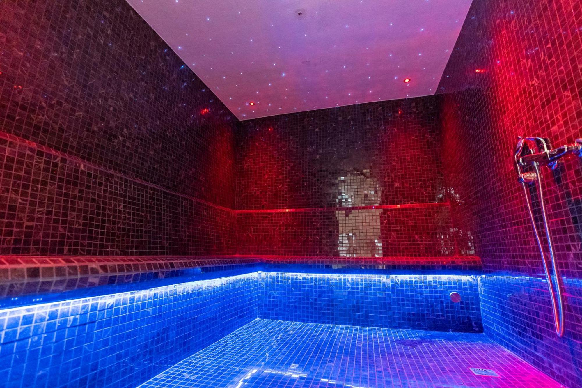 Hotel Golden Palace Shkodra Kültér fotó