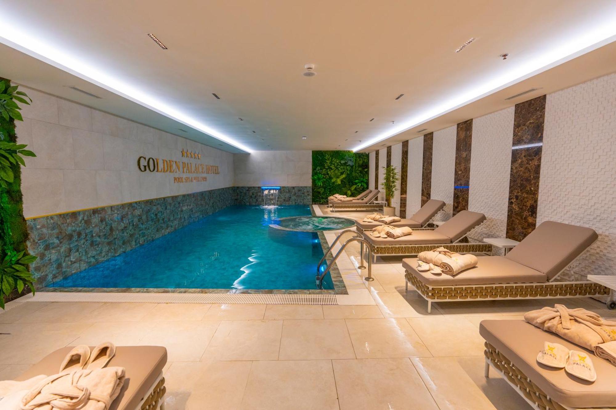 Hotel Golden Palace Shkodra Kültér fotó